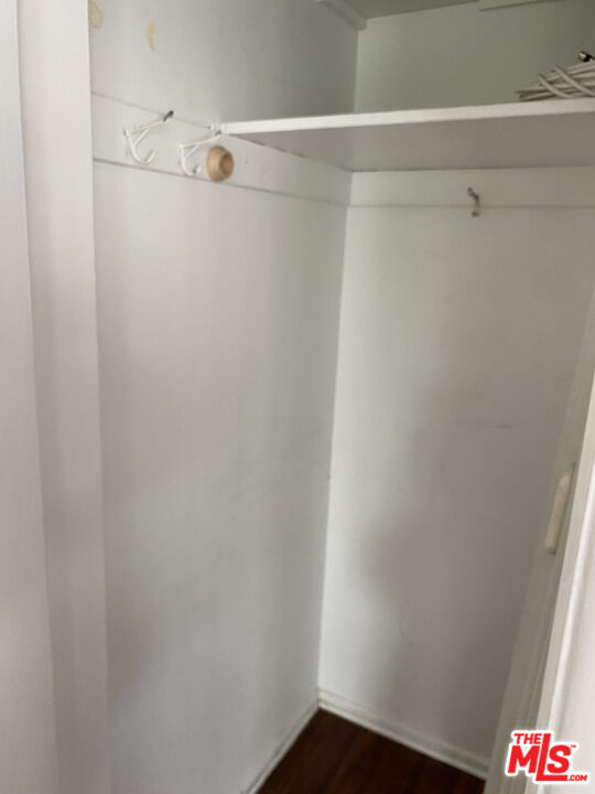 Los Angeles Condo: 1020 South Wooster Street