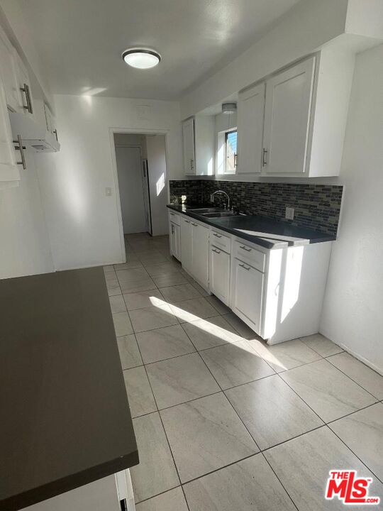 Los Angeles Condo: 1919 West 36th Street