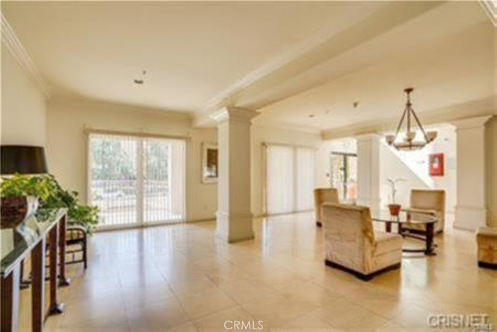 Northridge Condo: 9610 Zelzah Avenue