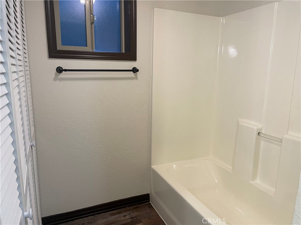 Crestline Condo: 23878 Lakeview Drive