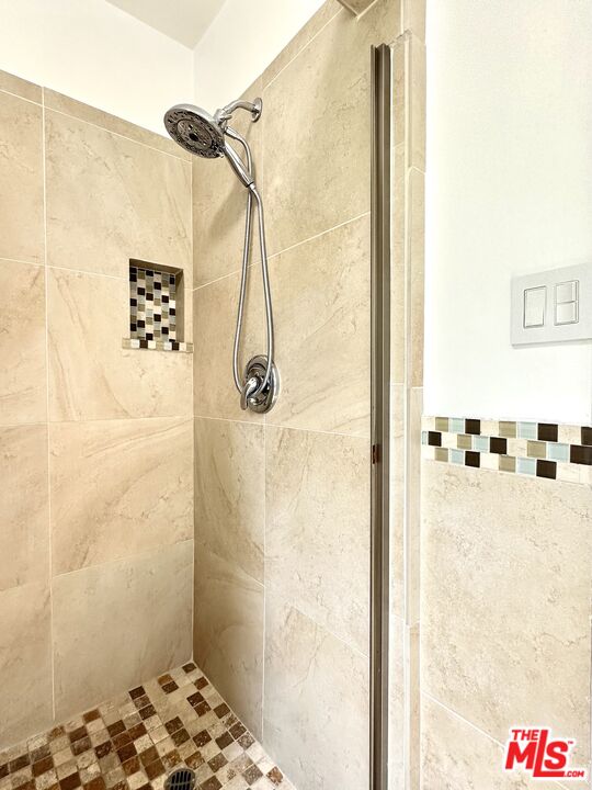 Santa Monica Condo: 2948 Exposition Boulevard