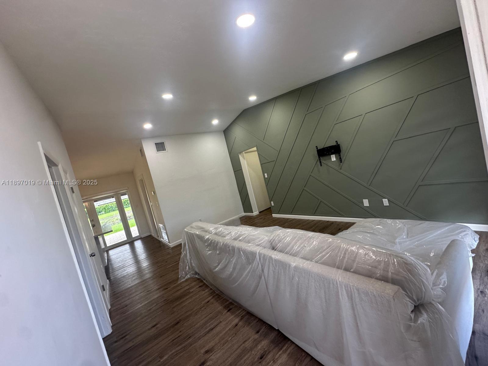 Miami Condo: 12411 Southwest 110th South Canal St Road