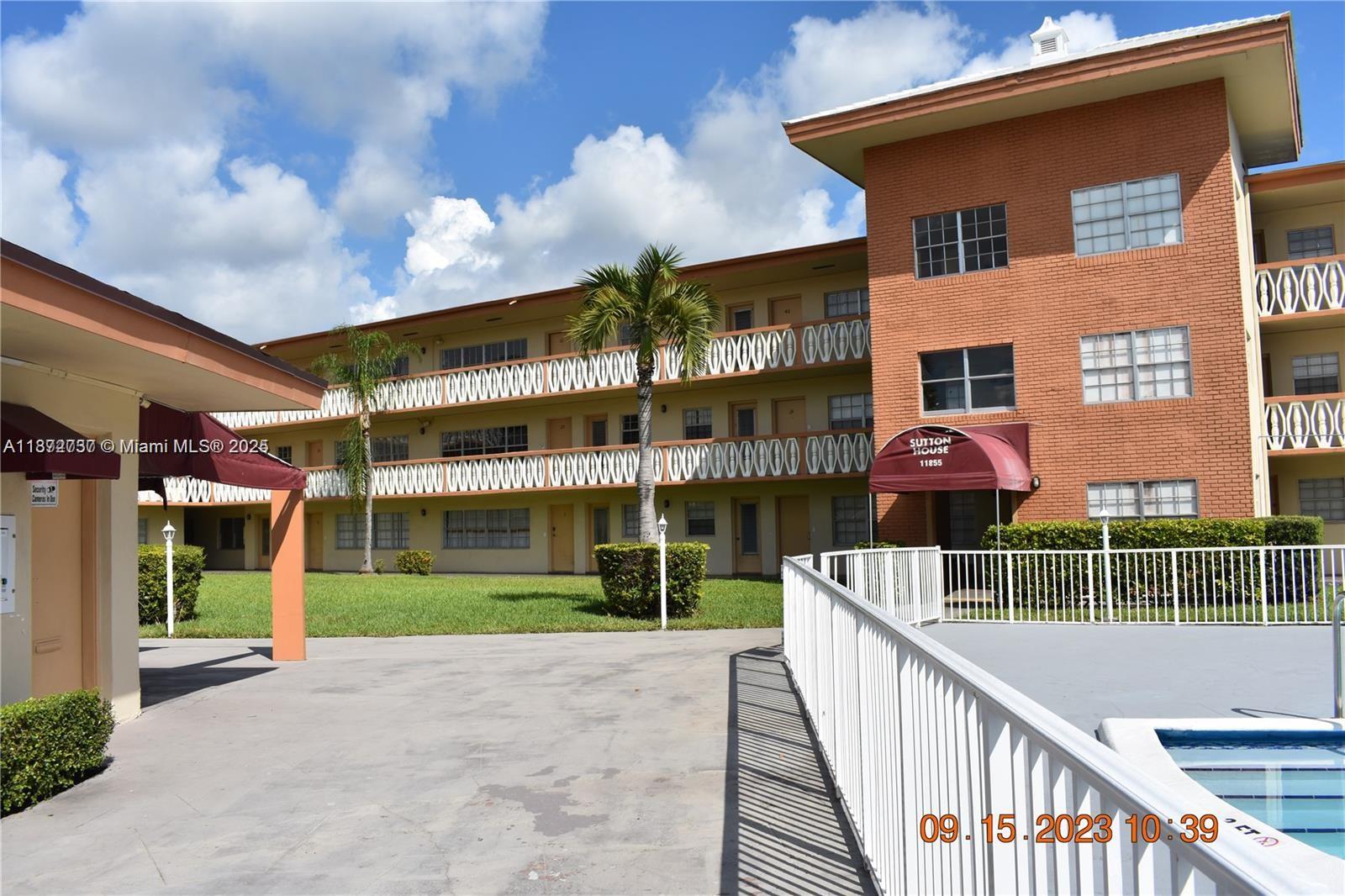 North Miami Condo: 11855 Northeast 19th Drive