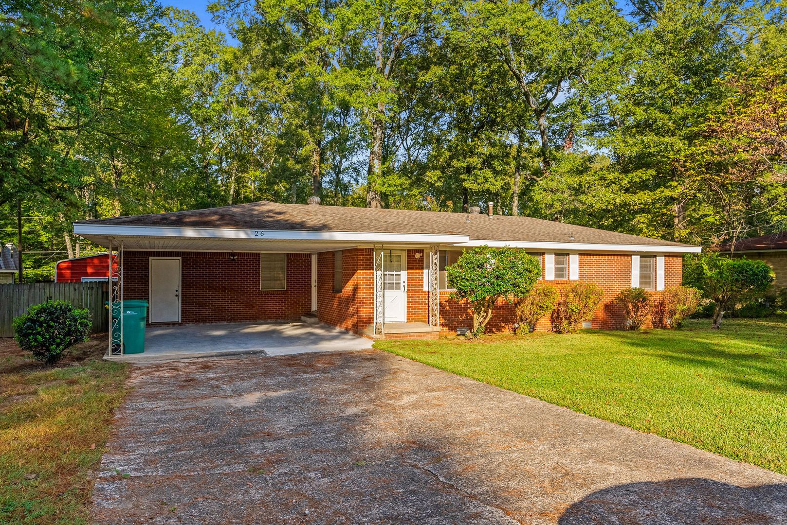 Sherwood House: 26 Frostwood