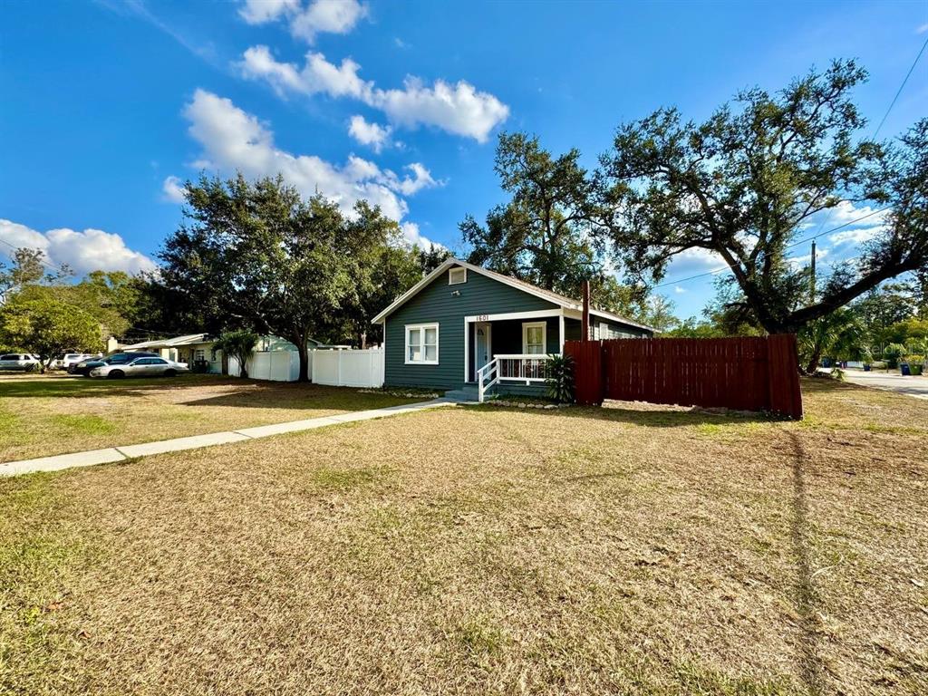 Tampa Condo: 1601 East Maple Avenue