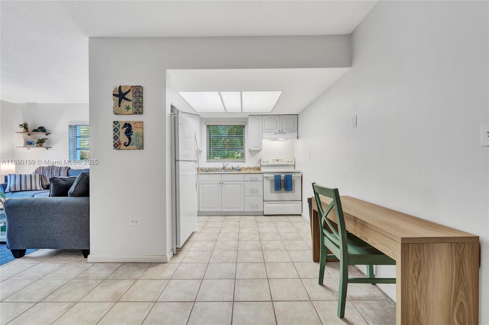 Marathon Condo: 1129 Pebble Beach Lane