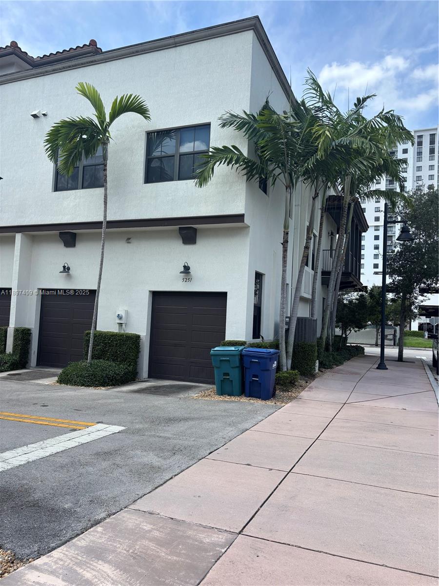 Doral Condo: 5251 Northwest 84th Avenue