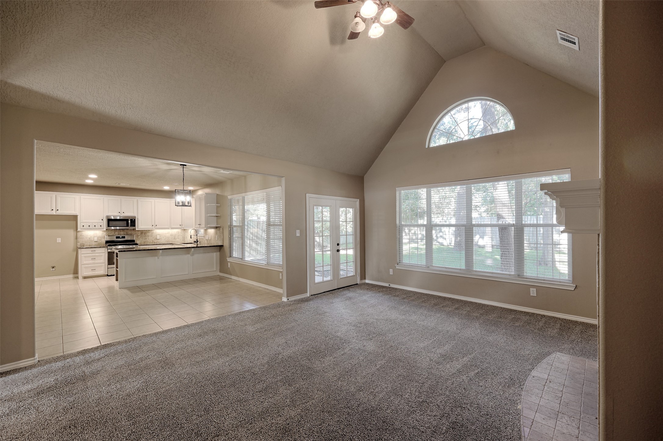 Willis Condo: 14918 Pollux Drive
