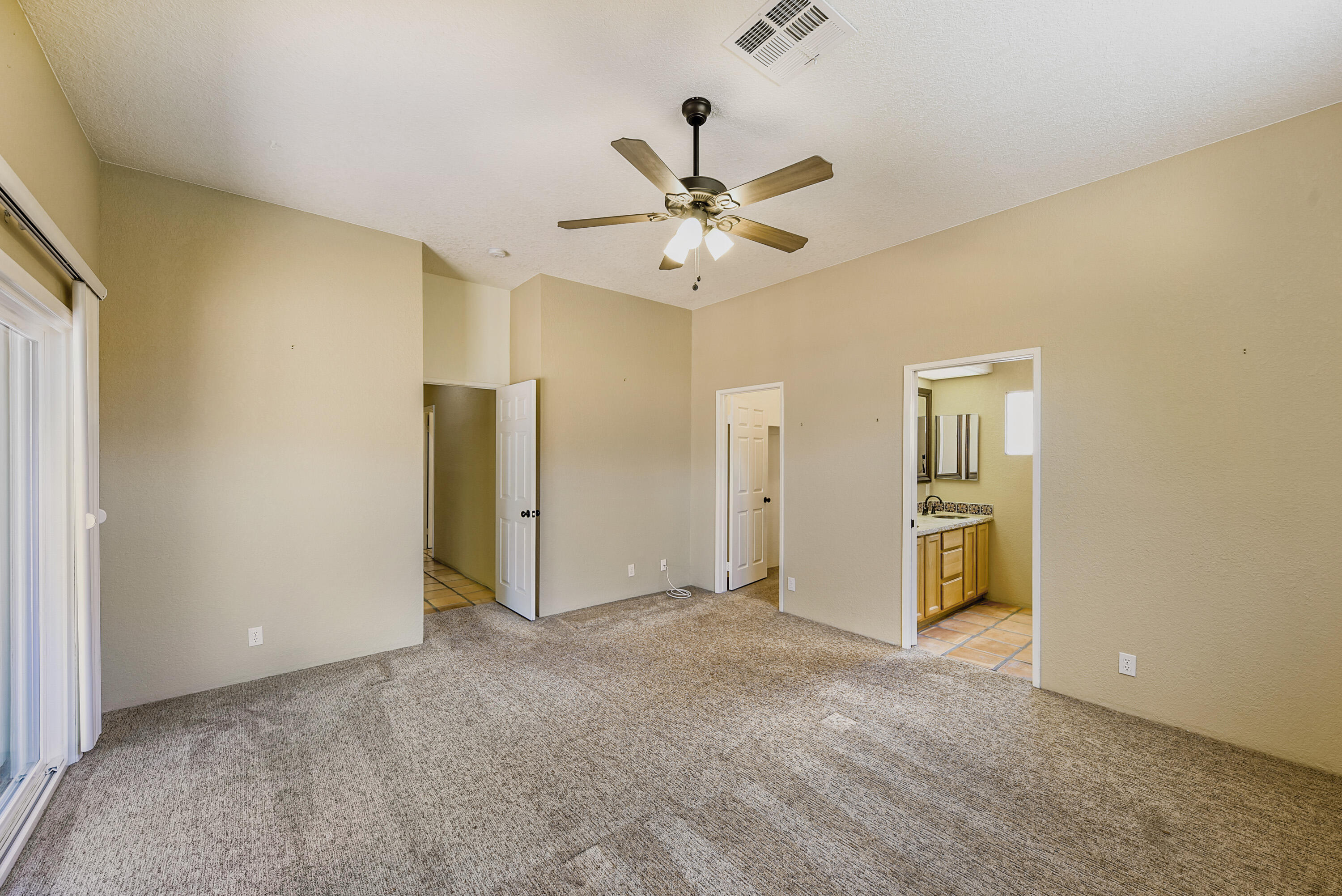 La Quinta Condo: 54355 Eisenhower Drive