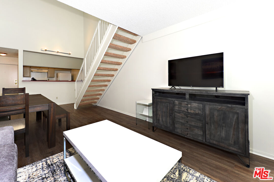 Los Angeles Condo: 3600 Bagley Avenue