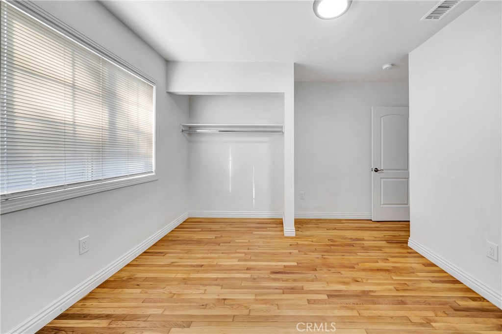 Van Nuys Condo: 14233 1/2 Sylvan Street