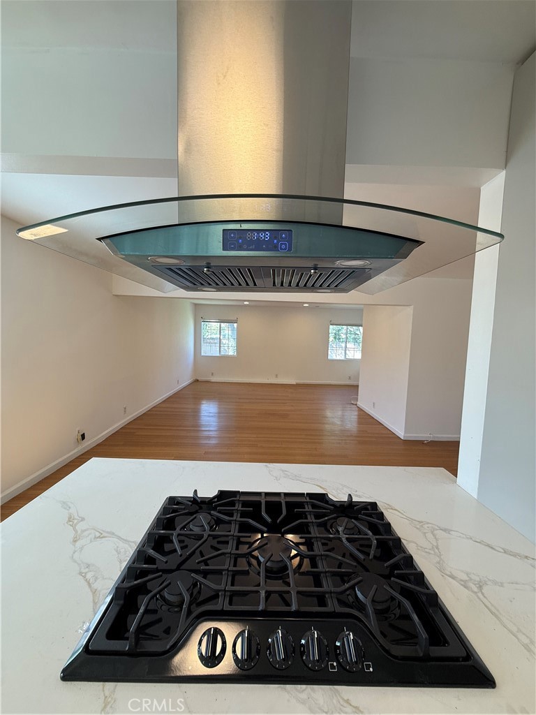 Reseda Condo: 19148 Saticoy Street