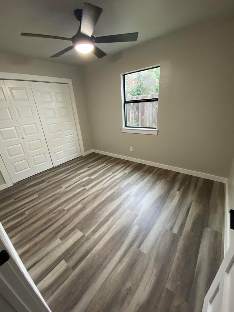 Kerrville Condo: 518 Wigwam Lane