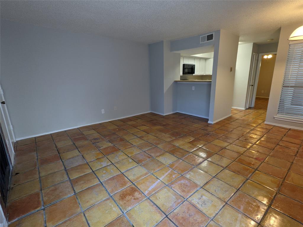 Fort Worth Condo: 3101 Sondra Drive