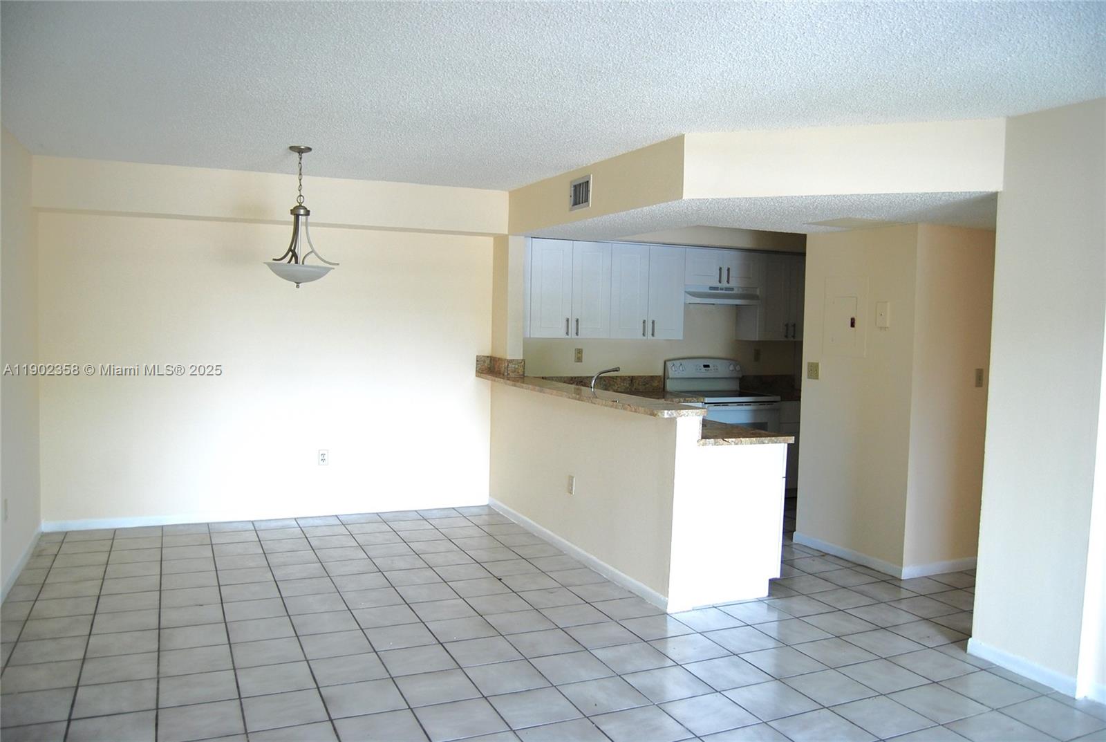 Cutler Bay Condo: 8540 Southwest 212th Street