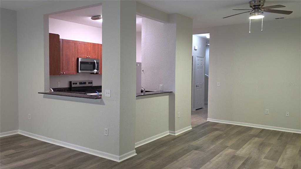 Tampa Condo: 8218 Downpatrick Court