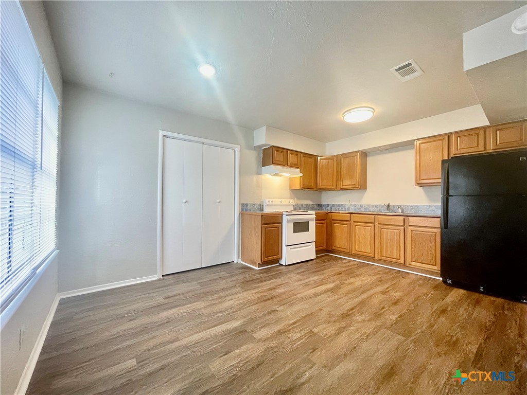 San Marcos Condo: 101 Lockhart Street