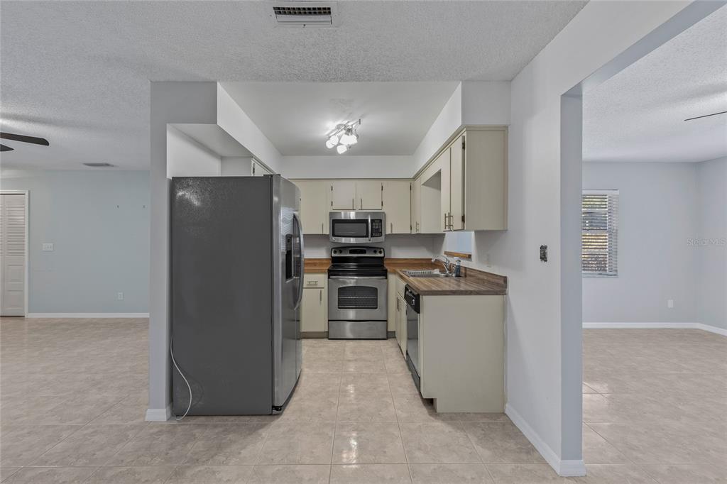 Eustis Condo: 2711 North Dellwood Drive