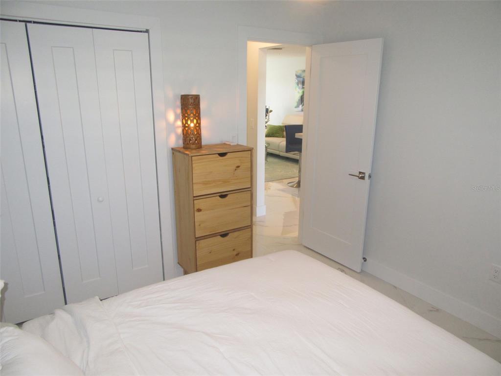 Lake Suzy Condo: 12538 Southwest Kingsway Circle