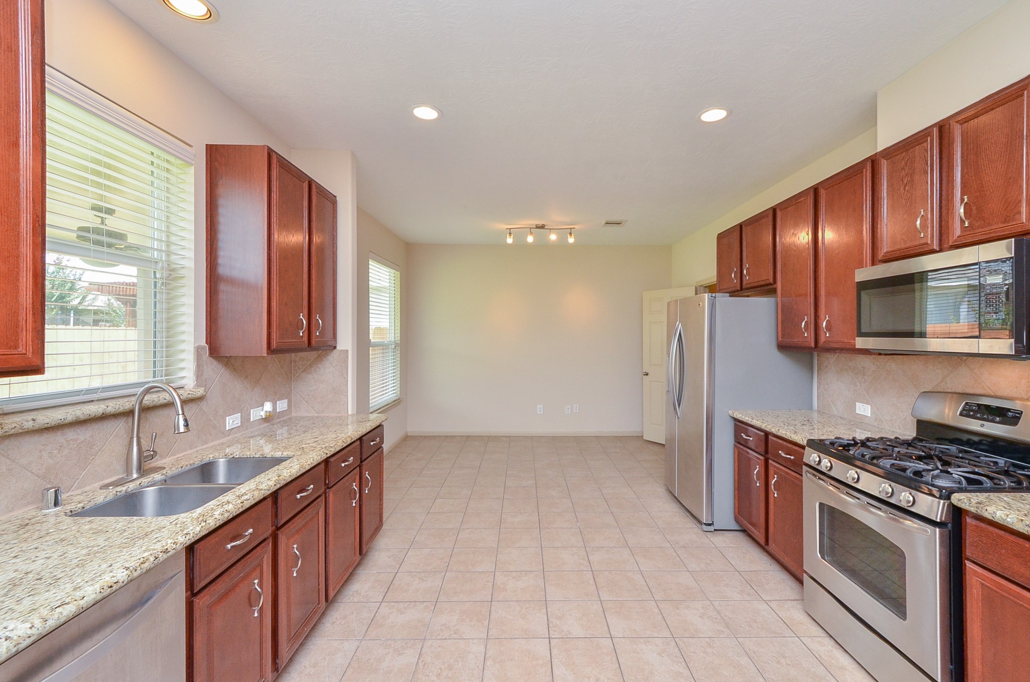 Katy Condo: 25135 Ginger Ranch Drive