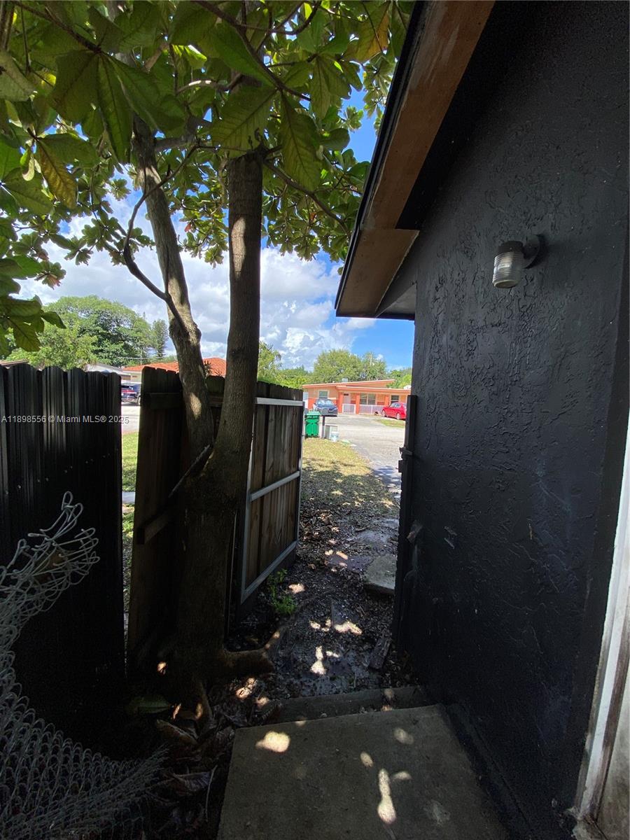 Miramar Condo: 6132 Southwest 39th Street