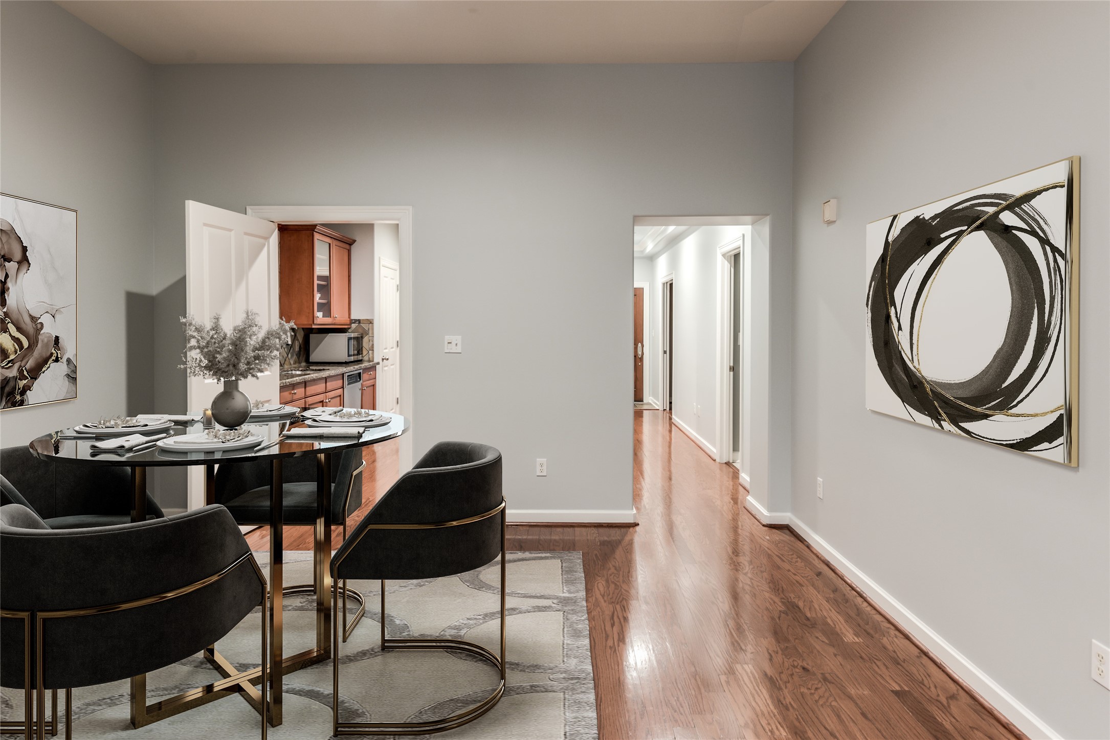 Houston Condo: 914 Main Street