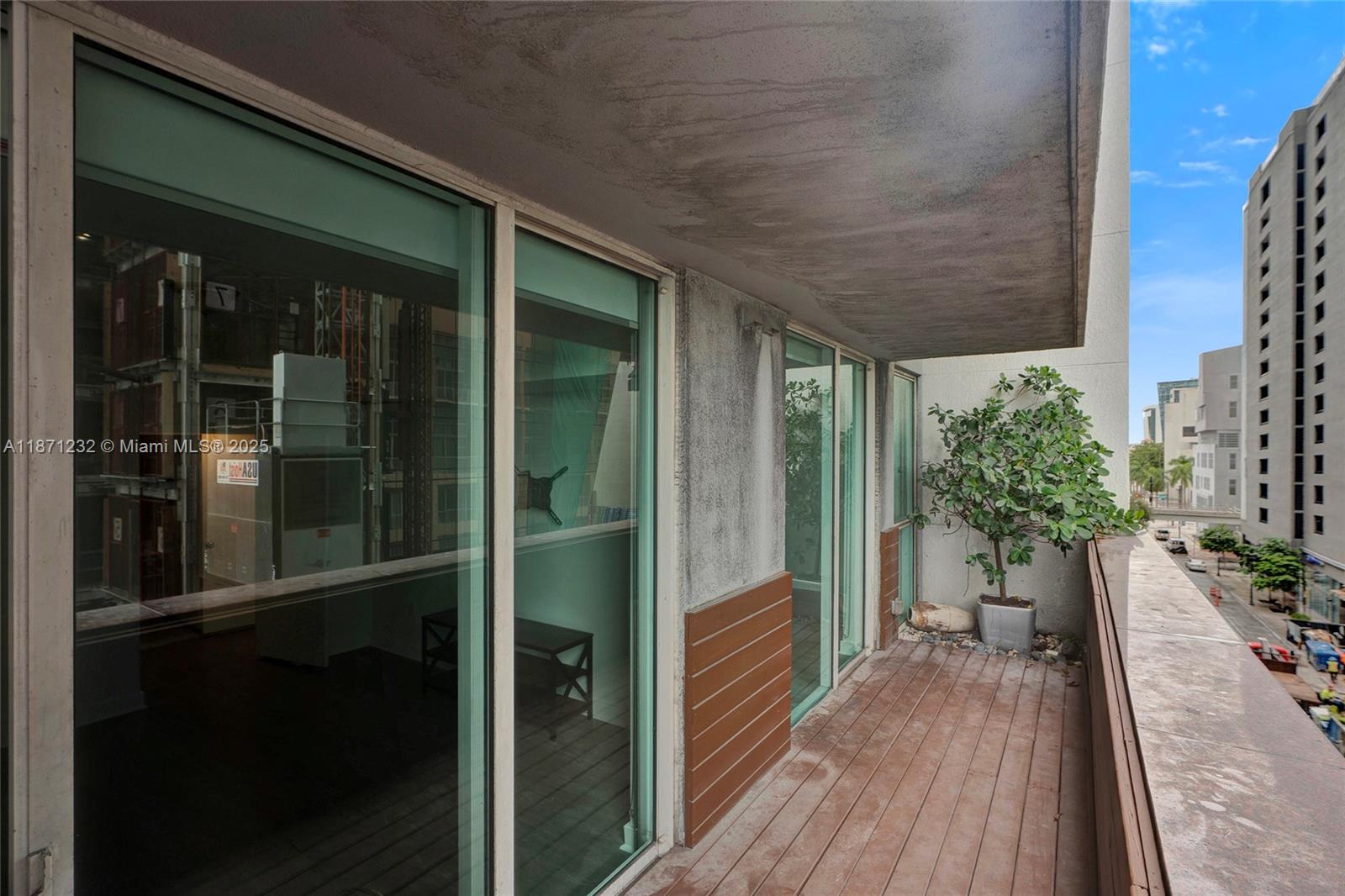 Miami Condo: 244 Biscayne Boulevard