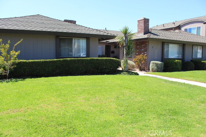 Anaheim Condo: 1671 West Cindy Lane