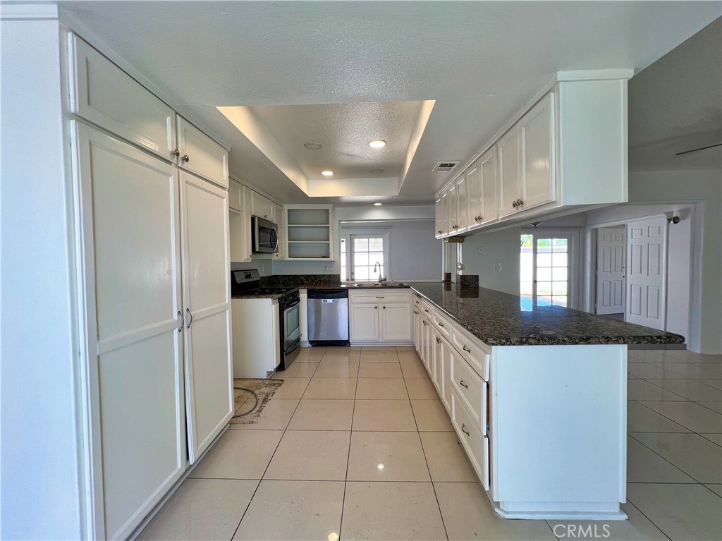 Grand Terrace Condo: 22574 Kentfield Street