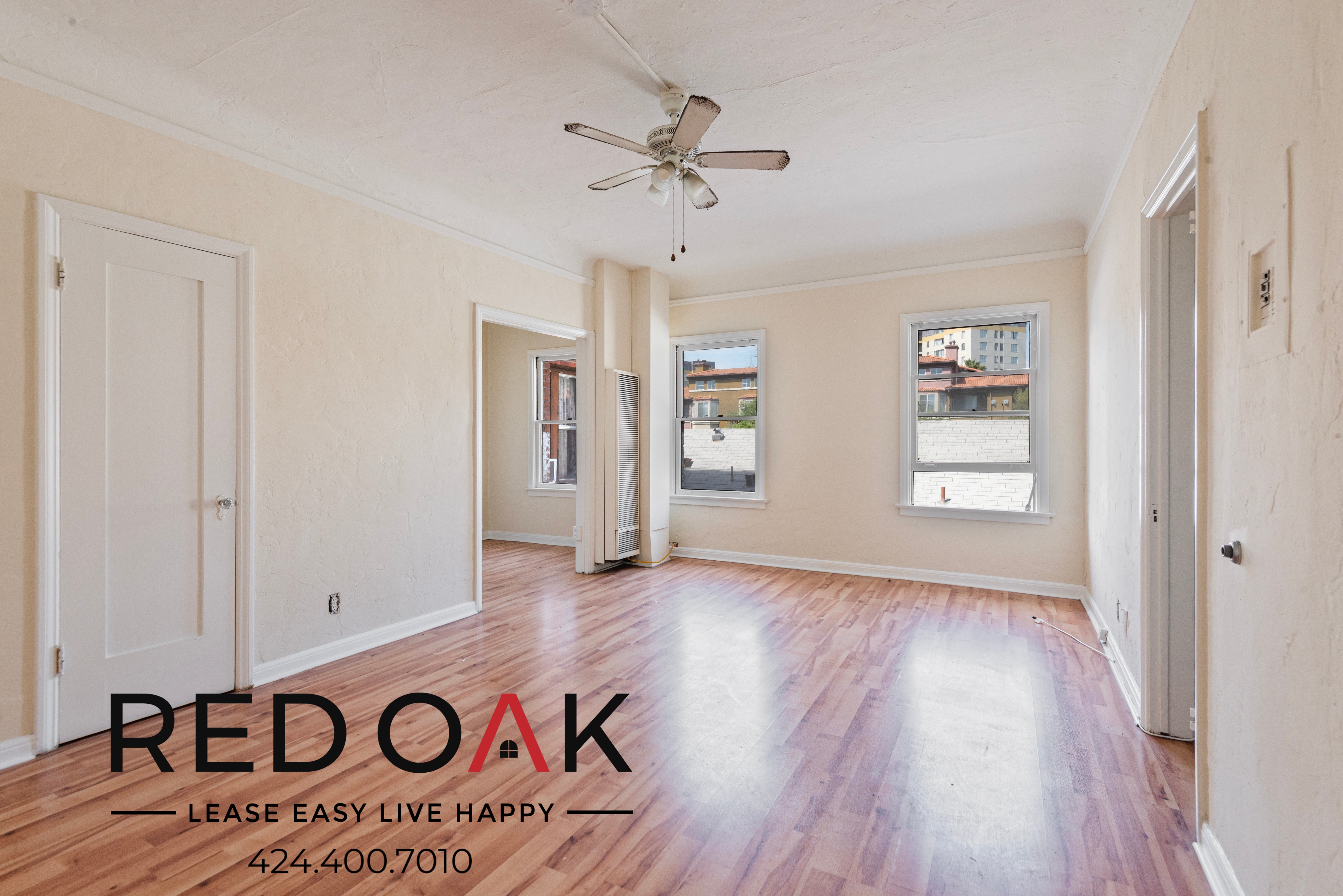 Los Angeles Condo: 607 S Dunsmuir Ave