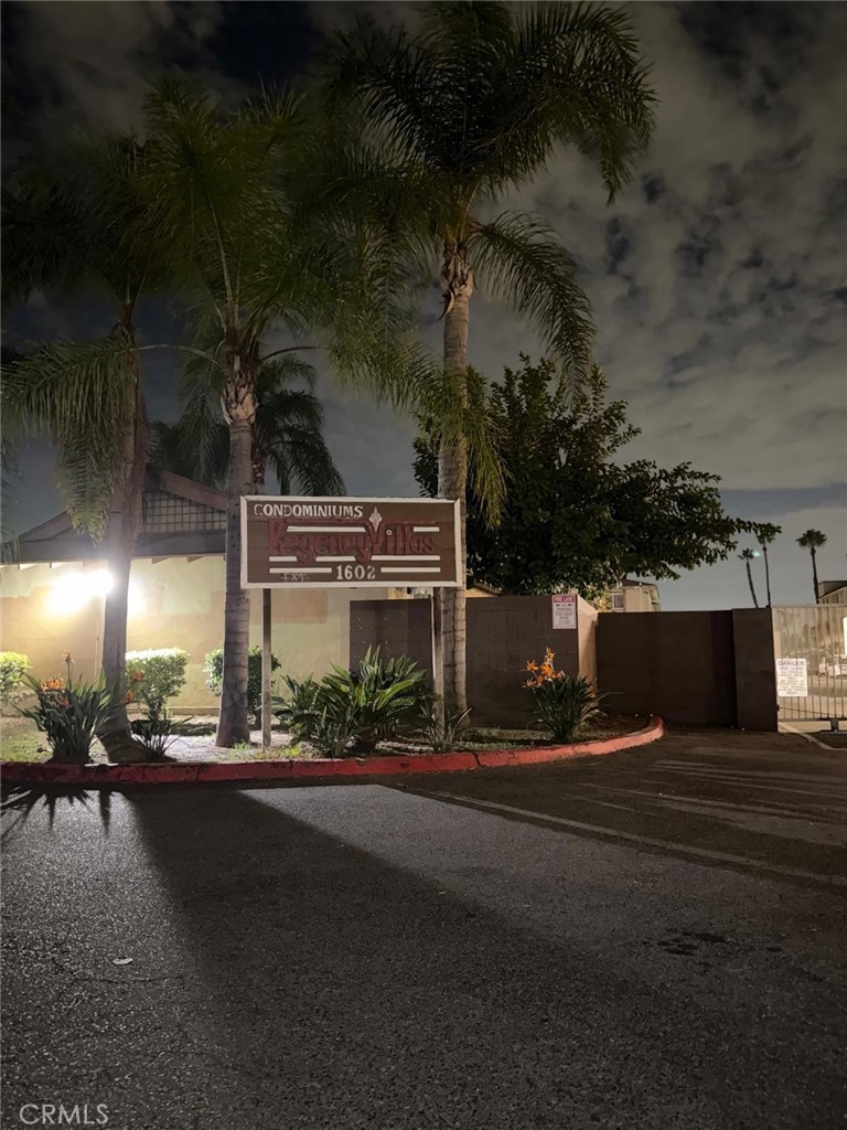 Santa Ana Condo: 1602 North King Street