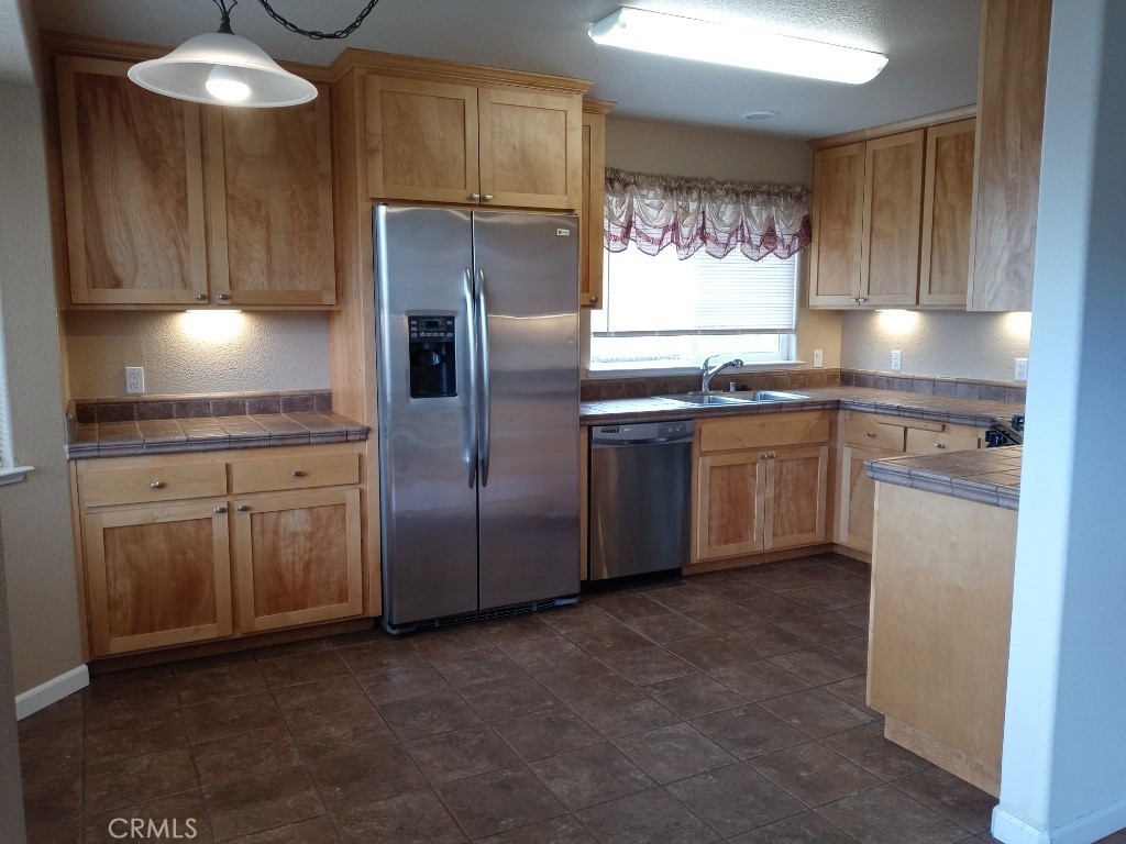 Lakeport Condo: 350 Island View Drive