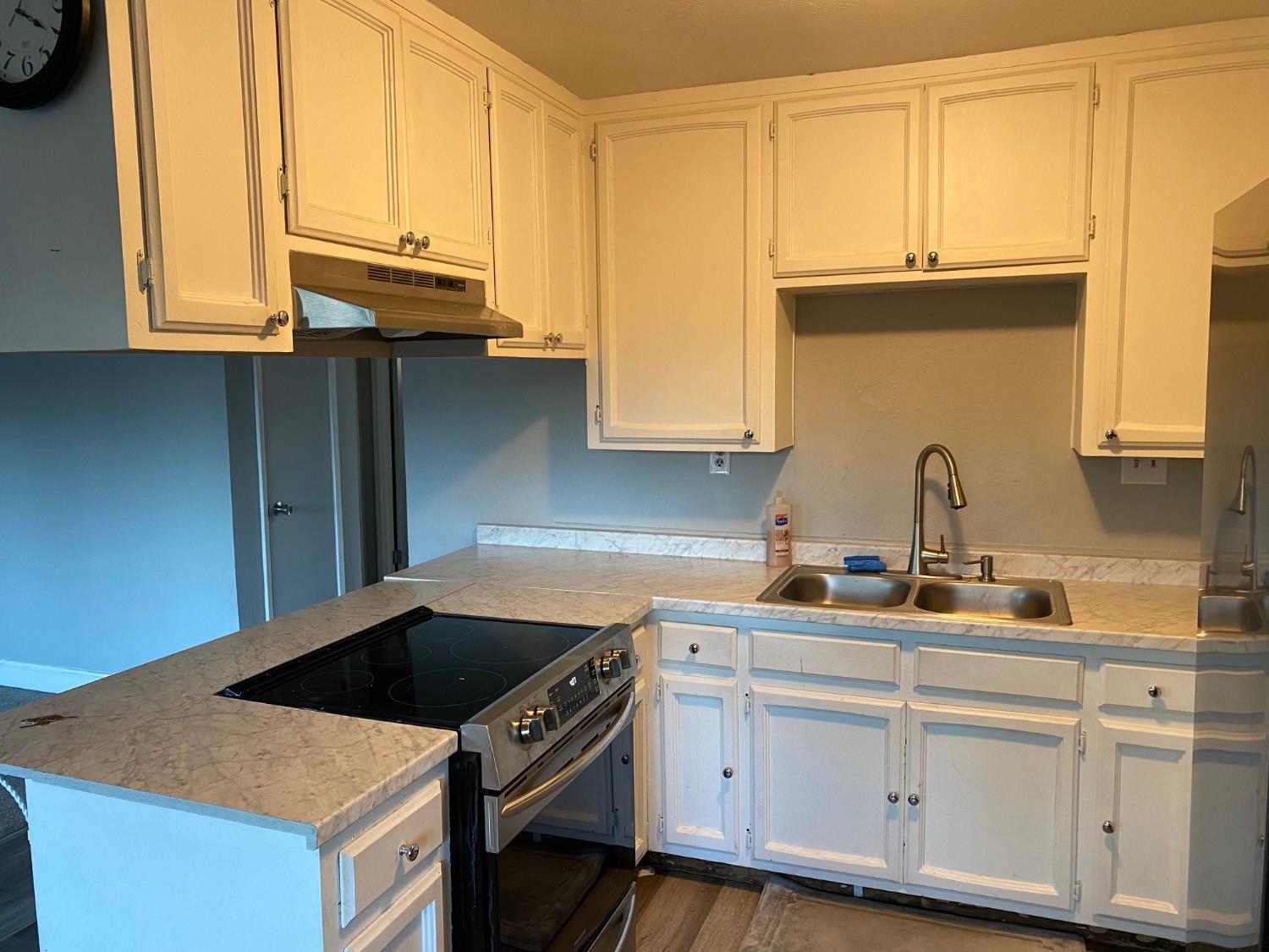 Jackson Condo: 17 Raggio Road