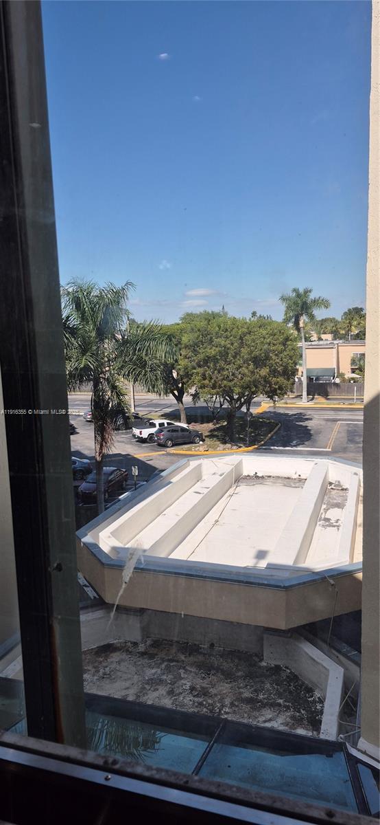 Miami Condo: 2075 Southwest 122nd Avenue