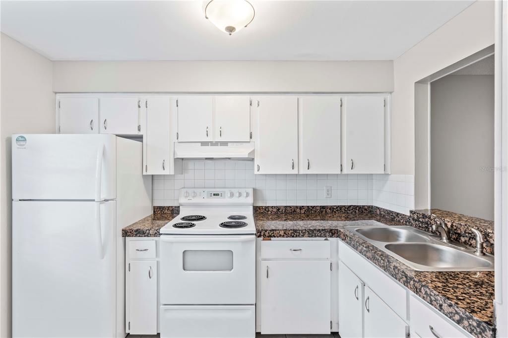 Largo Condo: 11511 113th Street