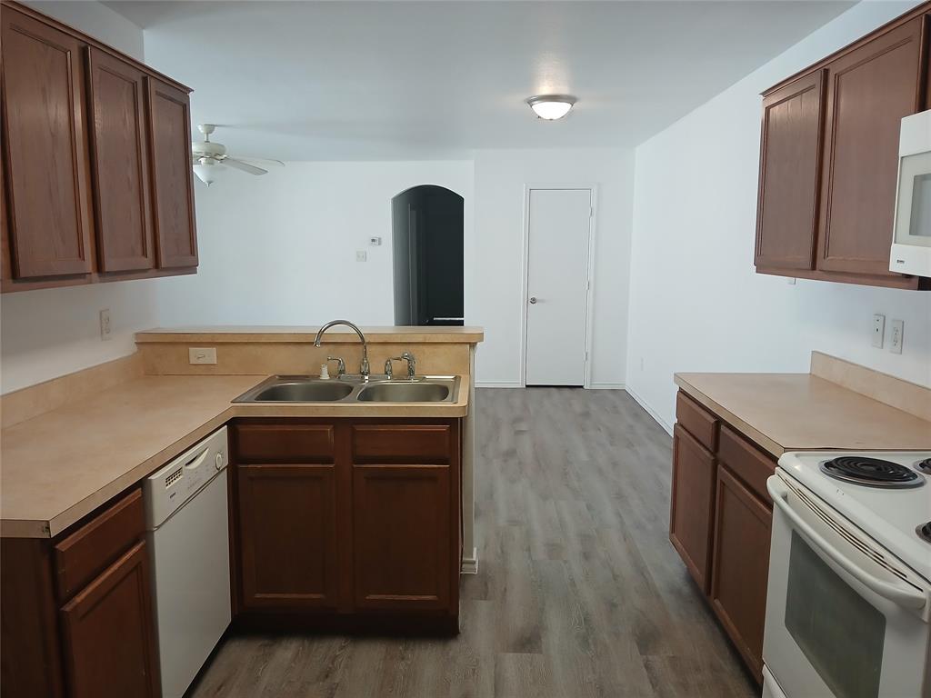 Dallas Condo: 13657 Biggs Street