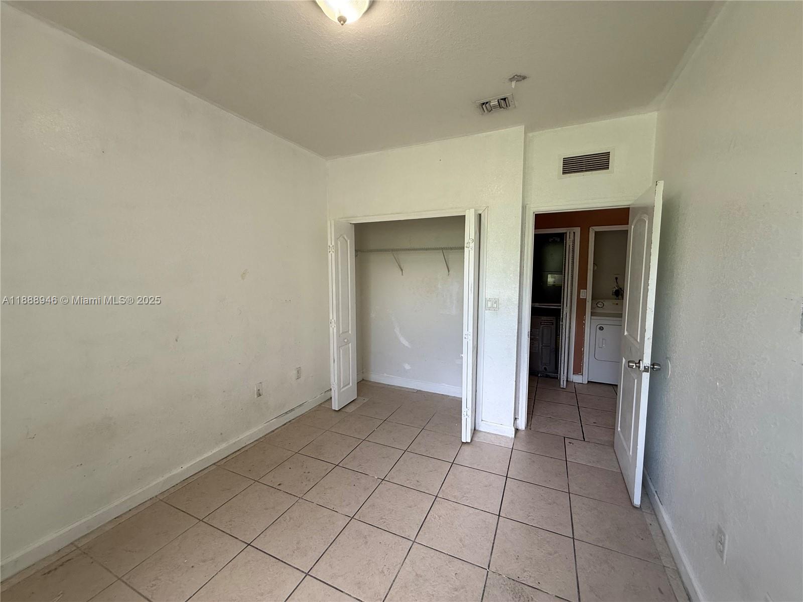 Homestead Condo: 2811 Southeast 17th Avenue