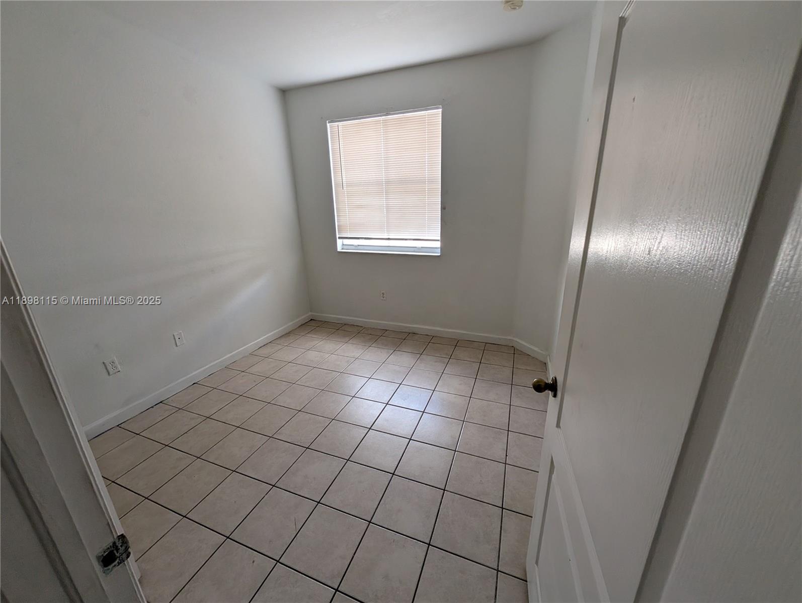 Homestead Condo: 1568 Southeast 26th Street