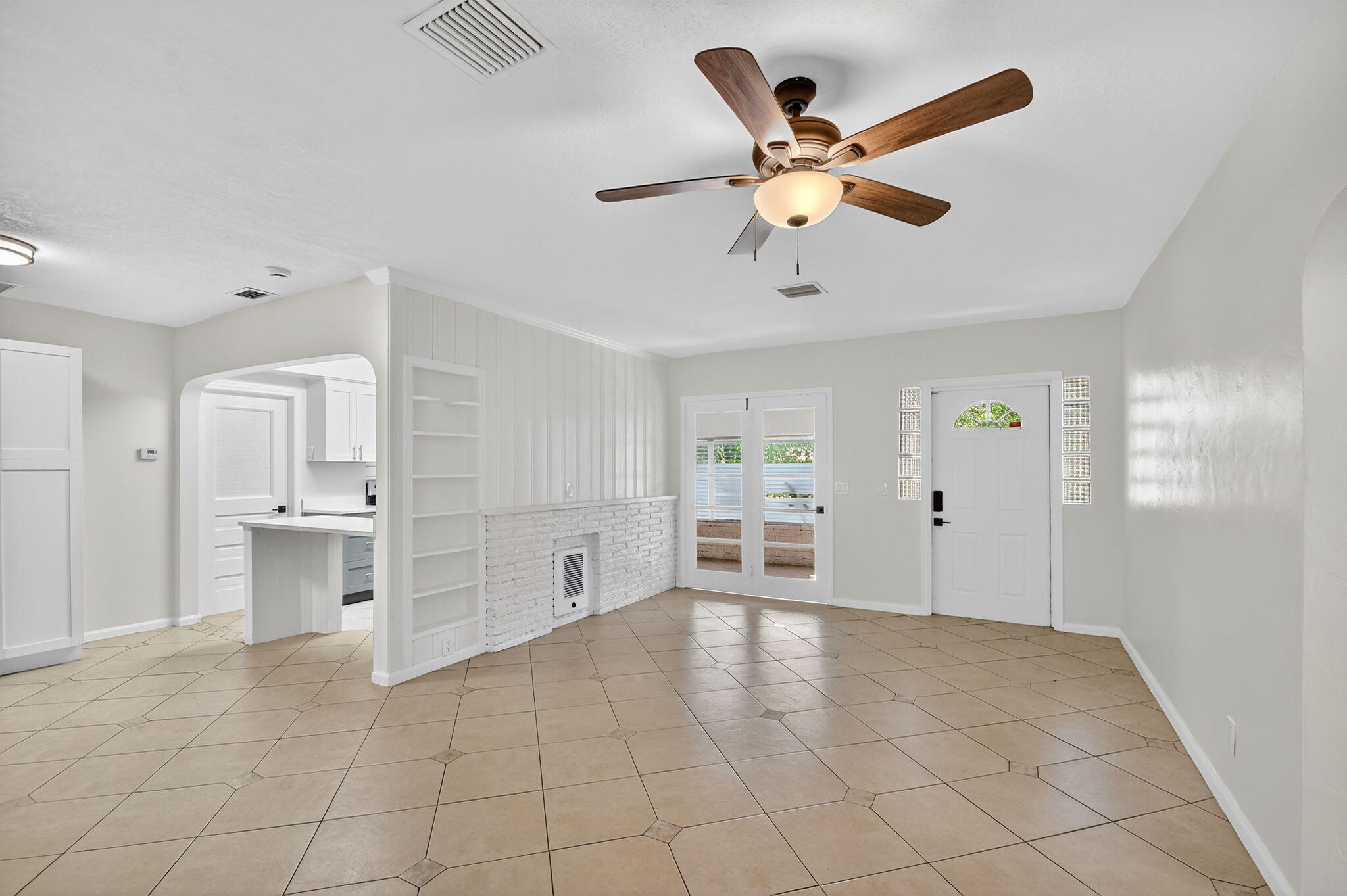 West Palm Beach Condo: 5009 Spruce Avenue