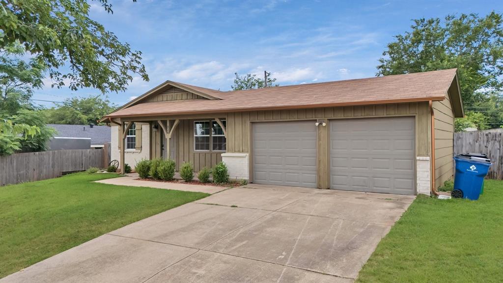 Crowley Condo: 824 East Prairie View Road