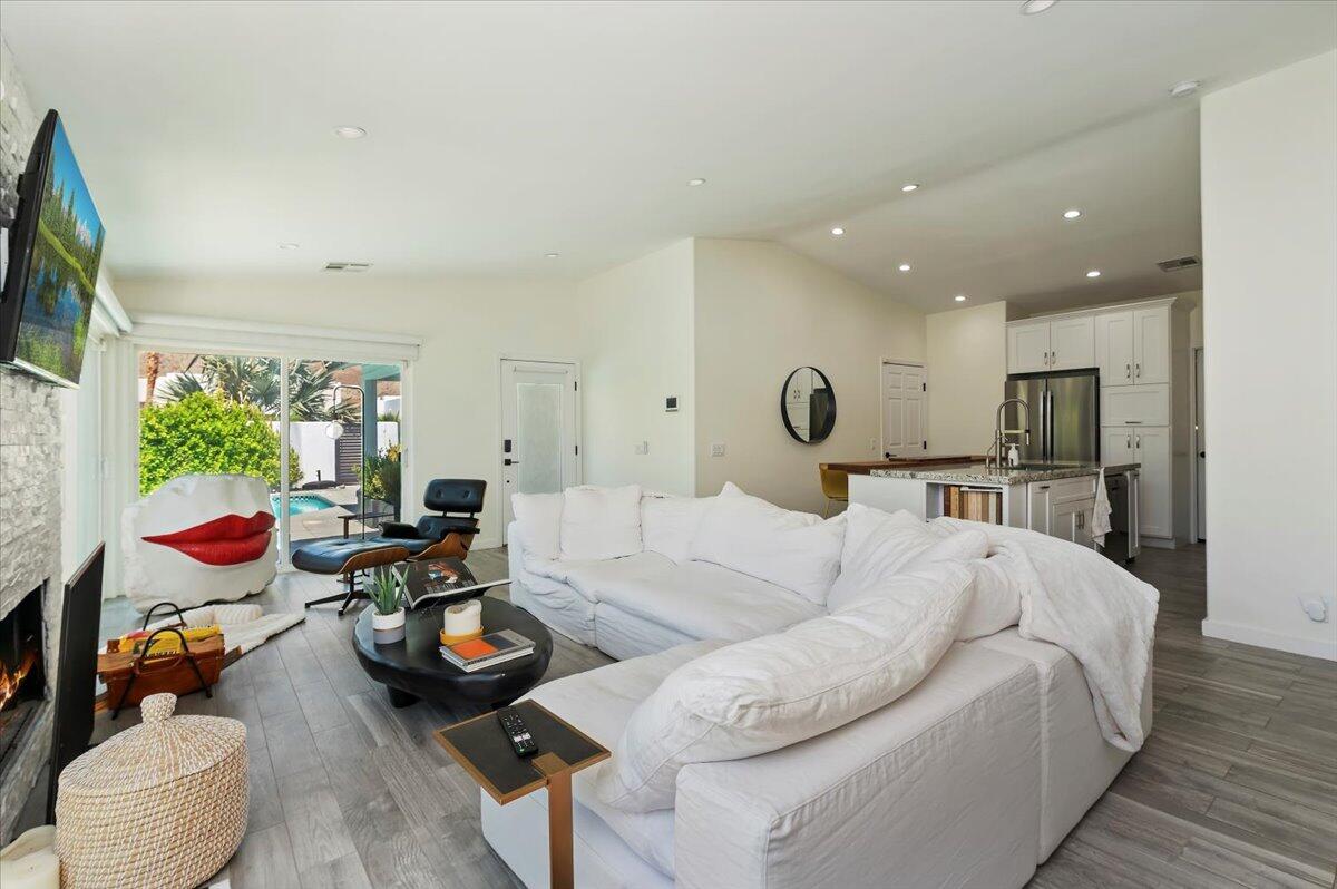 La Quinta Condo: 54990 Avenida Madero