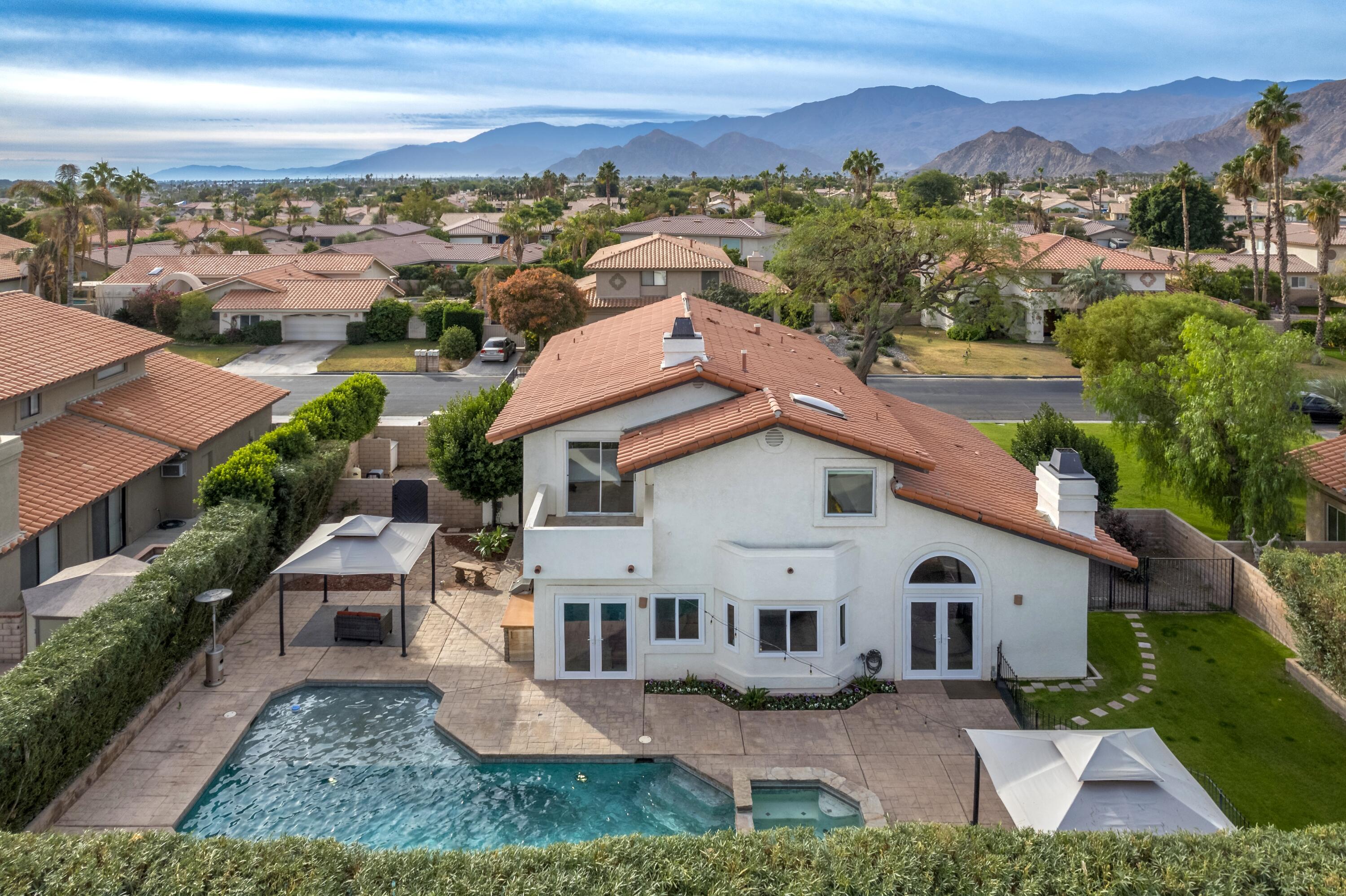 La Quinta Condo: 78880 Aurora Way