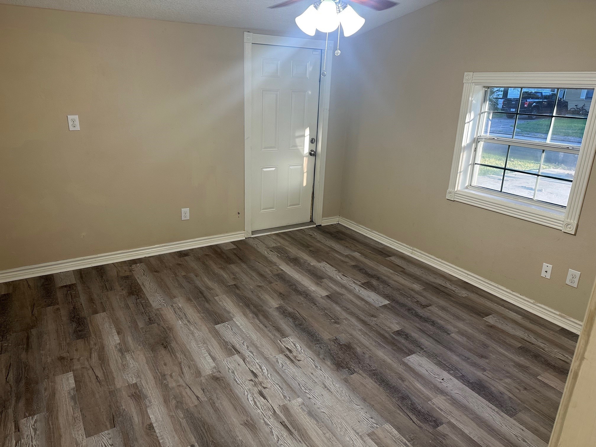 Lake Jackson Condo: 324 Azalea Street