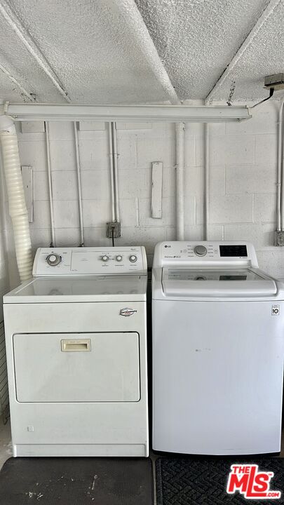 Glendale Condo: 1270 Boynton Street