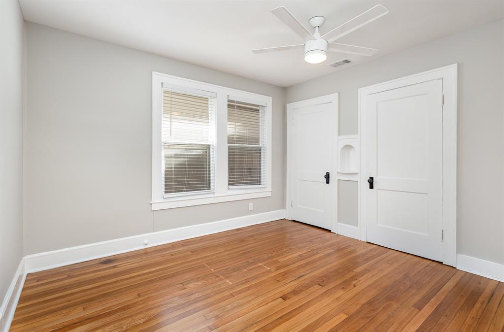 Dallas Condo: 2112 McMillan Avenue