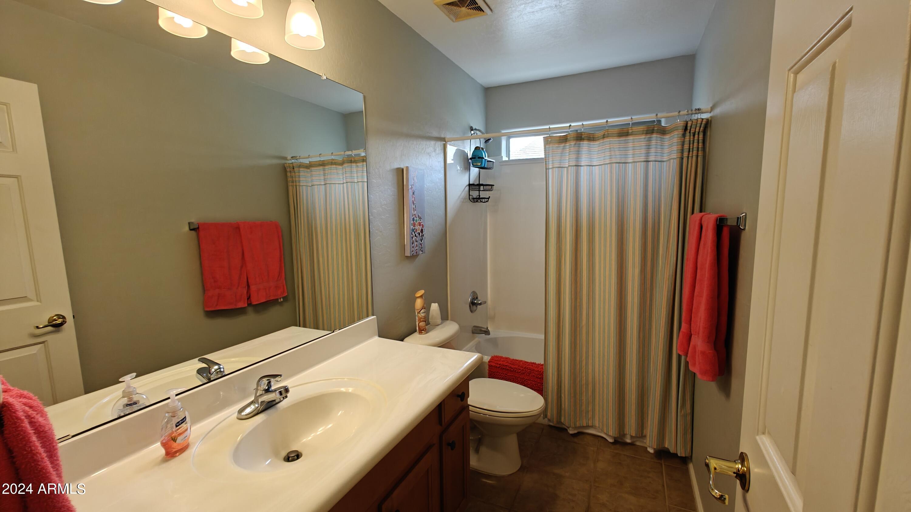 Maricopa Condo: 43332 West Griffis Drive