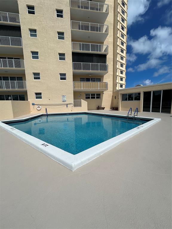 Pompano Beach Condo: 1200 Hibiscus Avenue