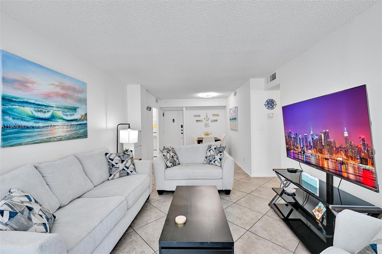 Pompano Beach Condo: 111 Briny Avenue