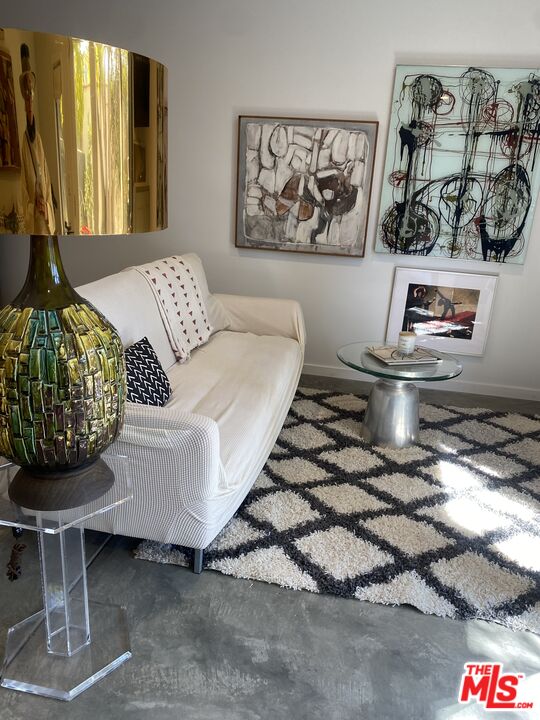 Los Angeles Condo: 1053 South Alfred Street