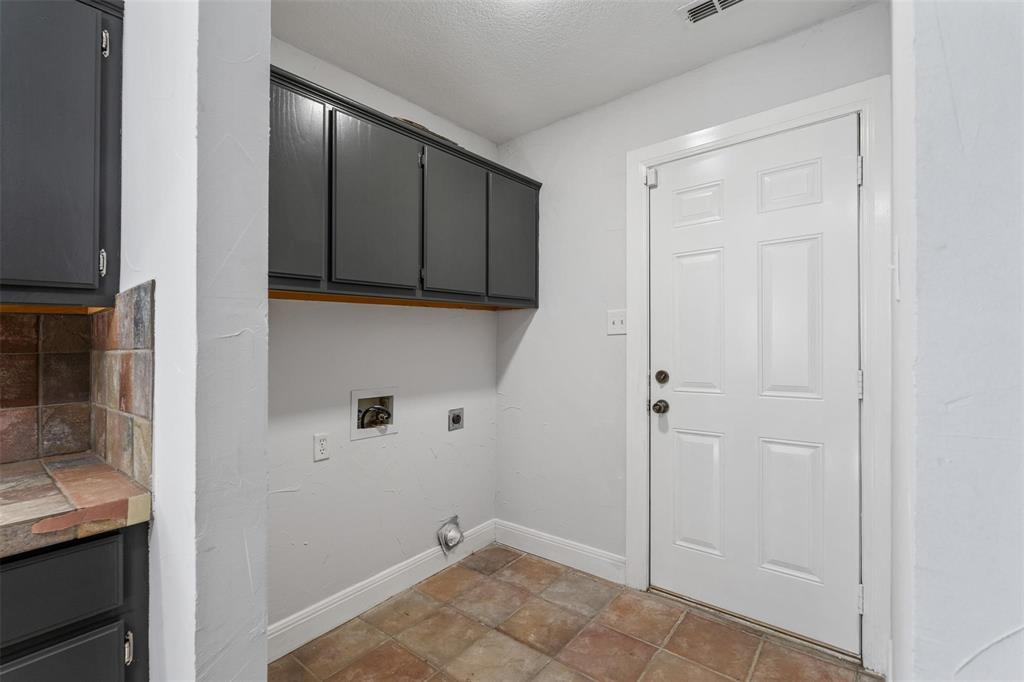 Tool Condo: 617 Tupuna Drive